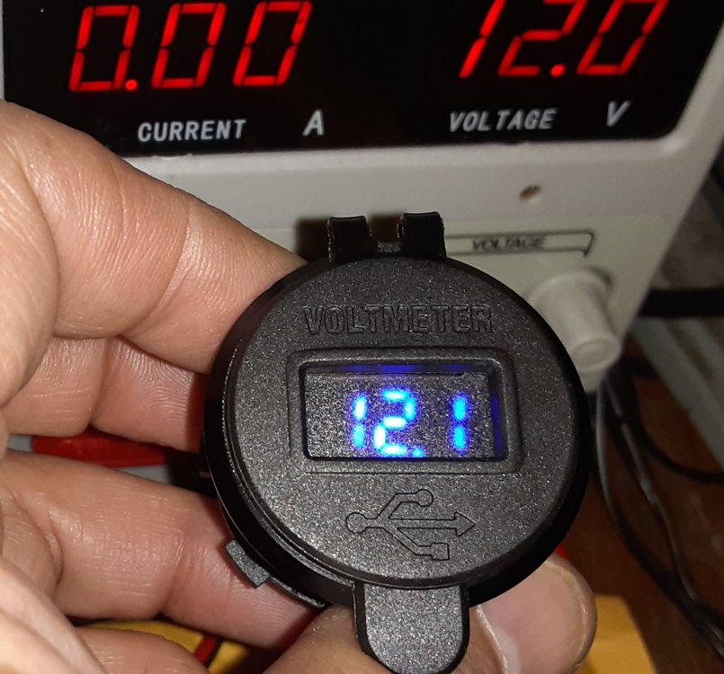 usb voltmeter 001.jpg