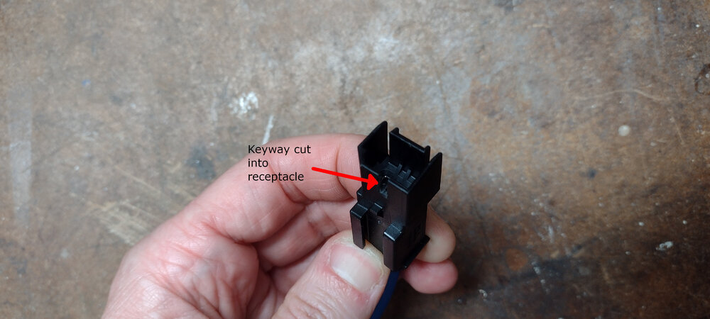 USB mini b receptacle key cut IMG_20220614_182956256.jpg